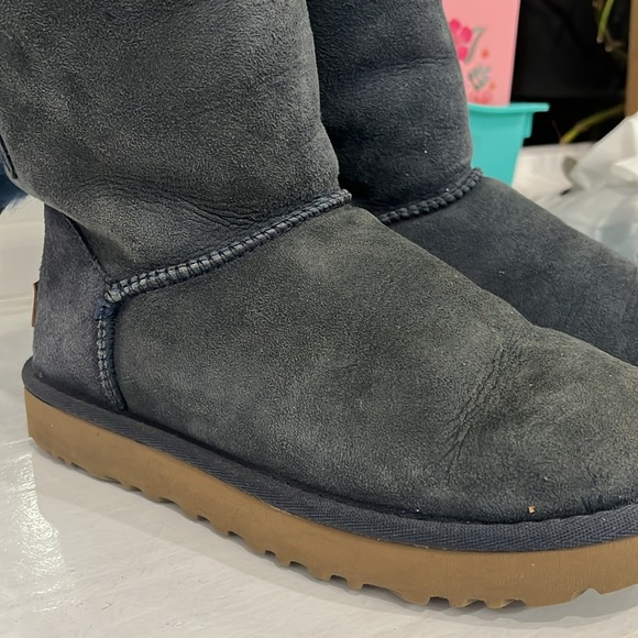 Kids UGG Bailey bow II boots size US 6 EU 37 - Picture 2 of 10